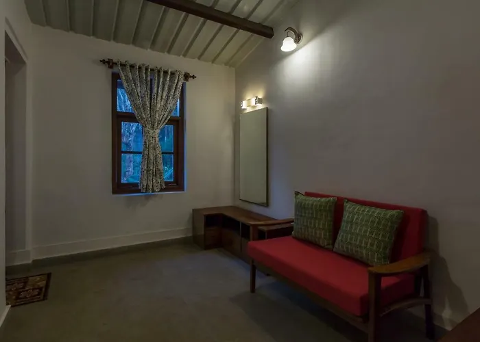 Saffronstays Milton Abbott Estate, Ooty